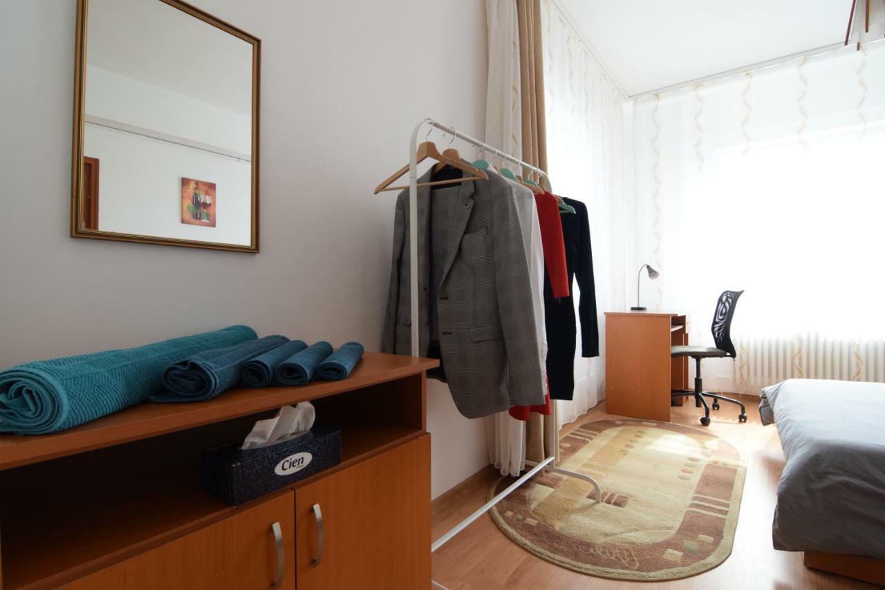 Resedinta Lui Calin Apartment Bucharest Exterior photo